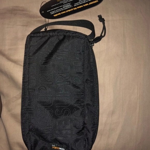 Supreme Pouch - Picture 2 of 2